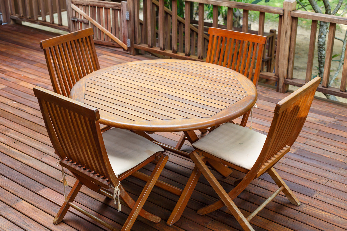 Peinture pour clôture et terrasse